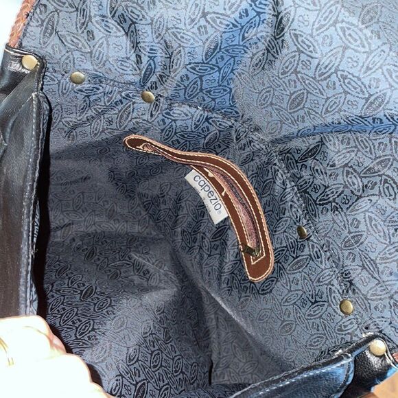 Black & brown Capezio work/school/laptop bag with detachable straps - Picture 10 of 11